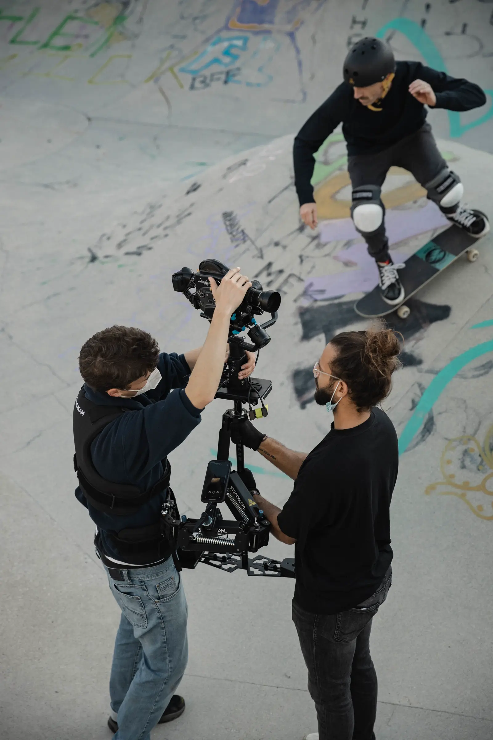 Steadicam shot at a skate park, Andreas assisting